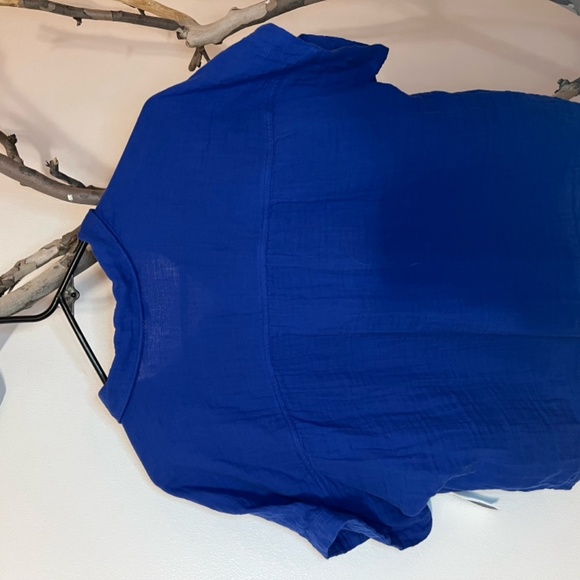 WITH TAGS Old Navy Brilliant Blue Short Sleeve Button Down - Picture 2 of 6